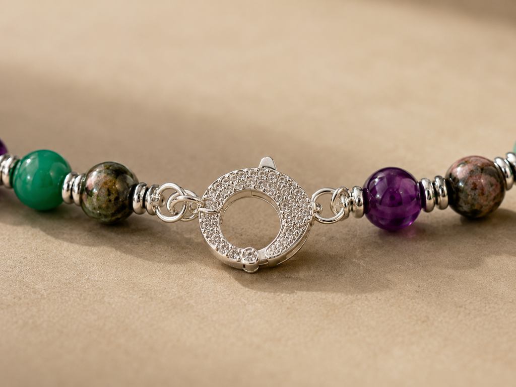 Genuine semiprecious stone and Sterling Silver woman’s necklace