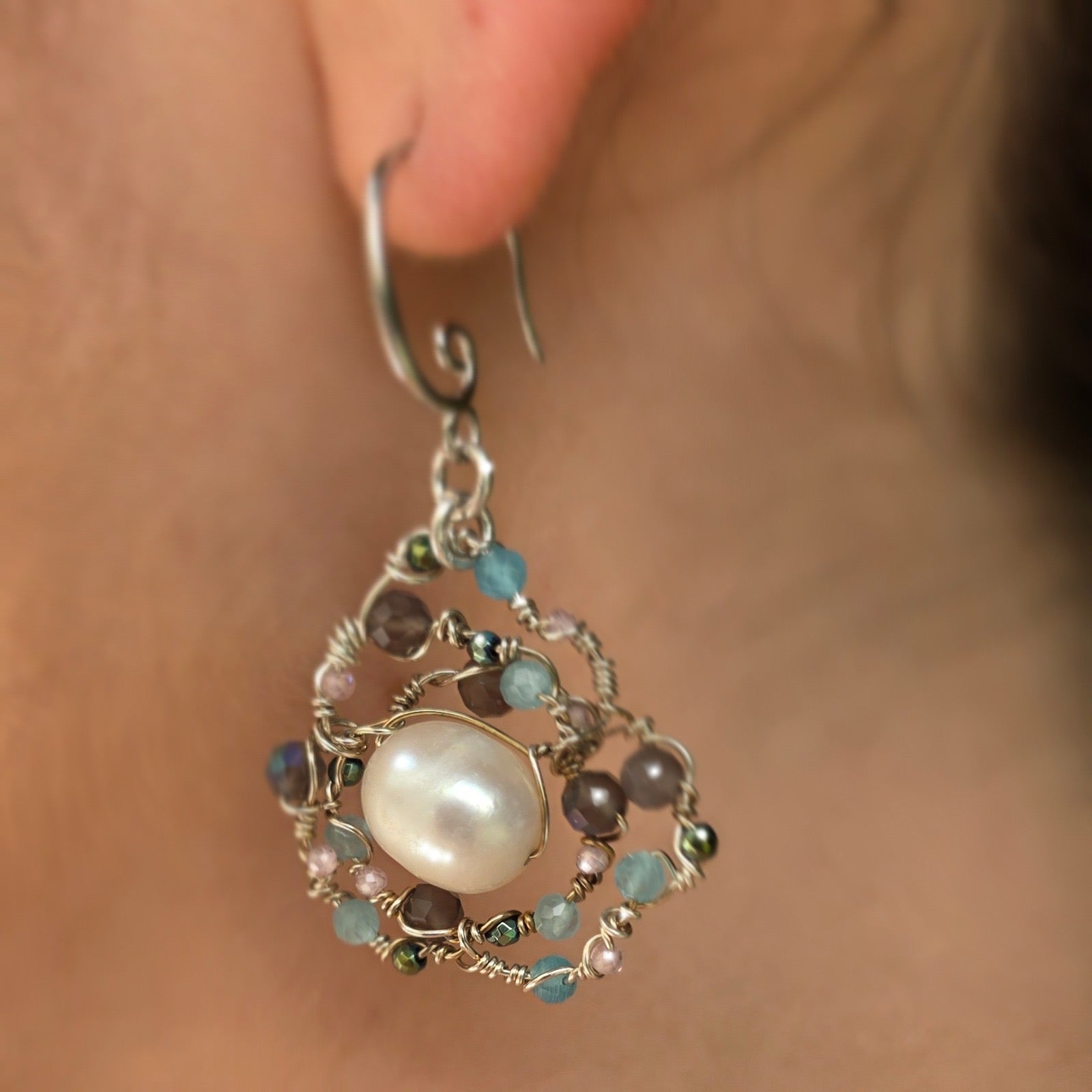 Dewdrop Waltz Earrings
